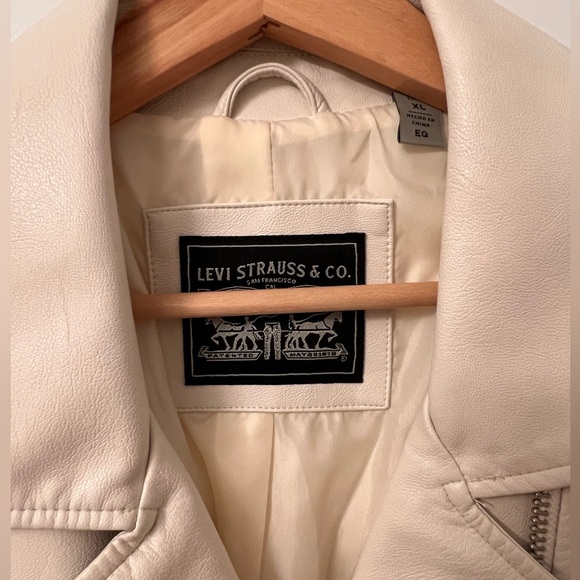 Levi’s Women’s Faux Leather jacket - Picture 4 of 16